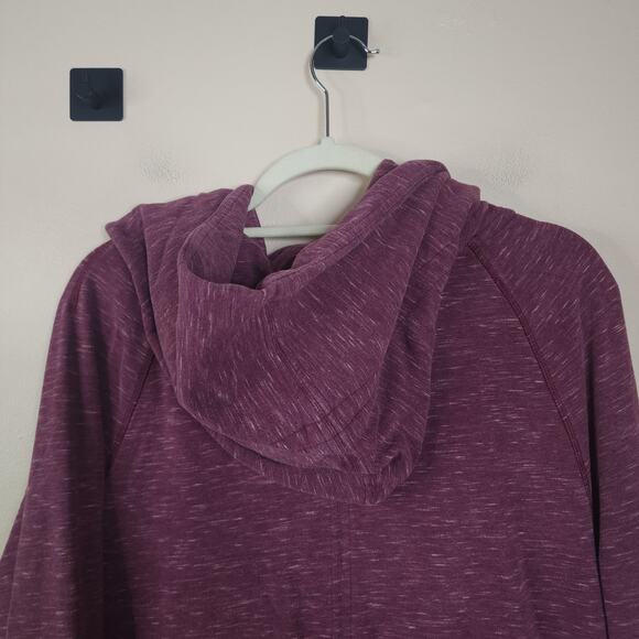 Lululemon Find Your Centre Wrap in Berry Size 8 - Picture 8 of 12